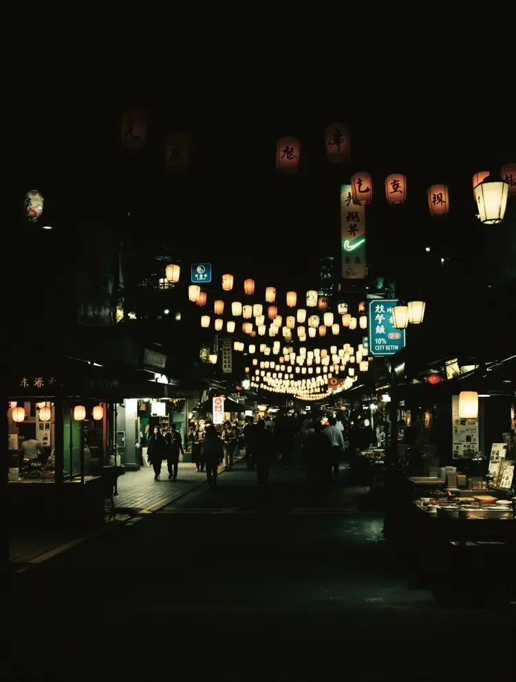 长街灯火 午夜视频高清电视剧海报